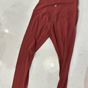 Lulu size 4 High rise align leggings